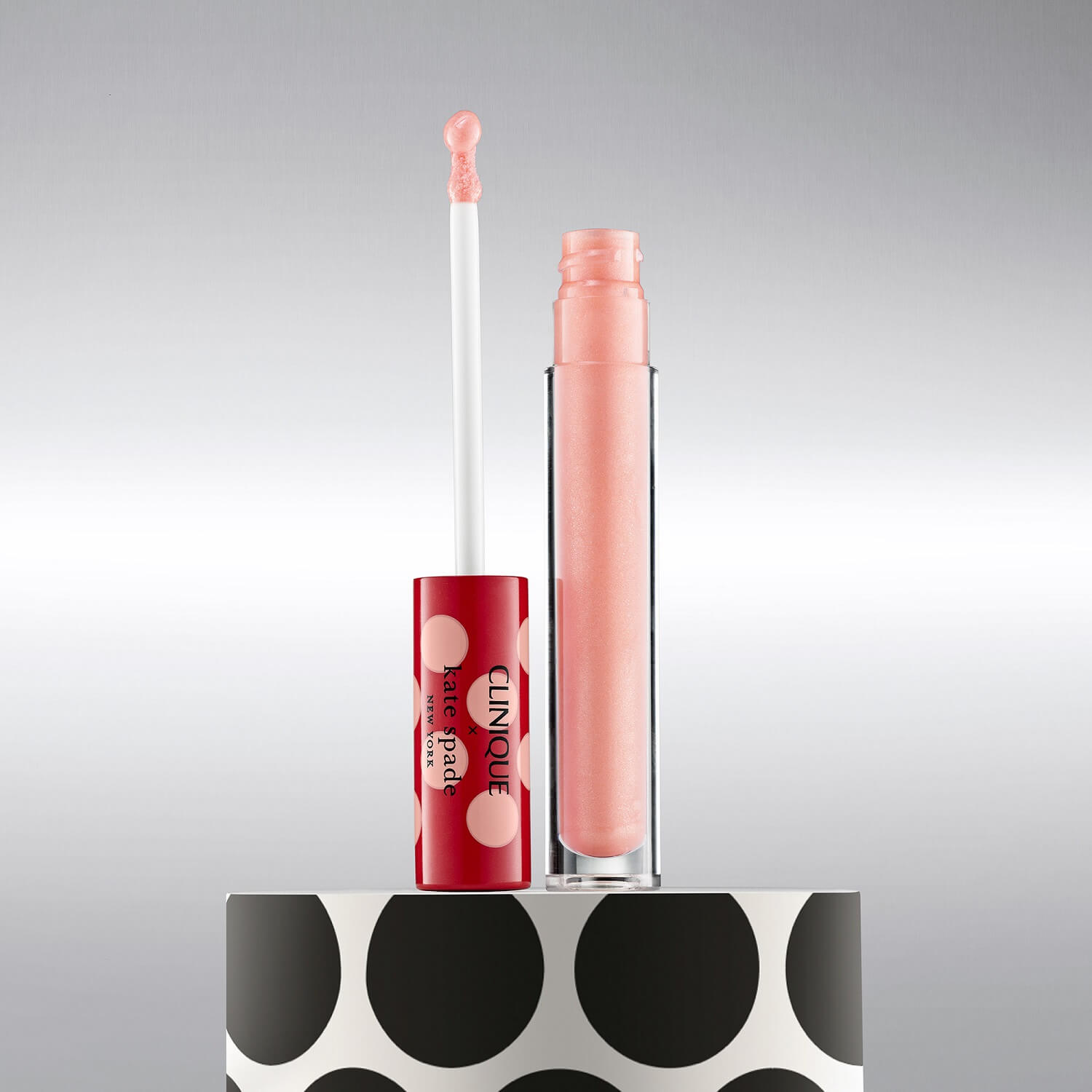 POP PLUSH™ CREAMY LIP GLOSS CLINIQUE X KATE SPADE NEW YORK (BRILLO LABIAL)